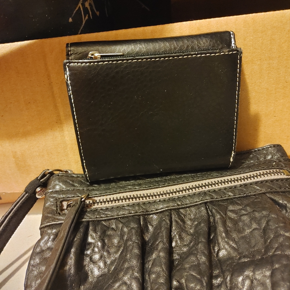 Wallet - Picture 2 of 4
